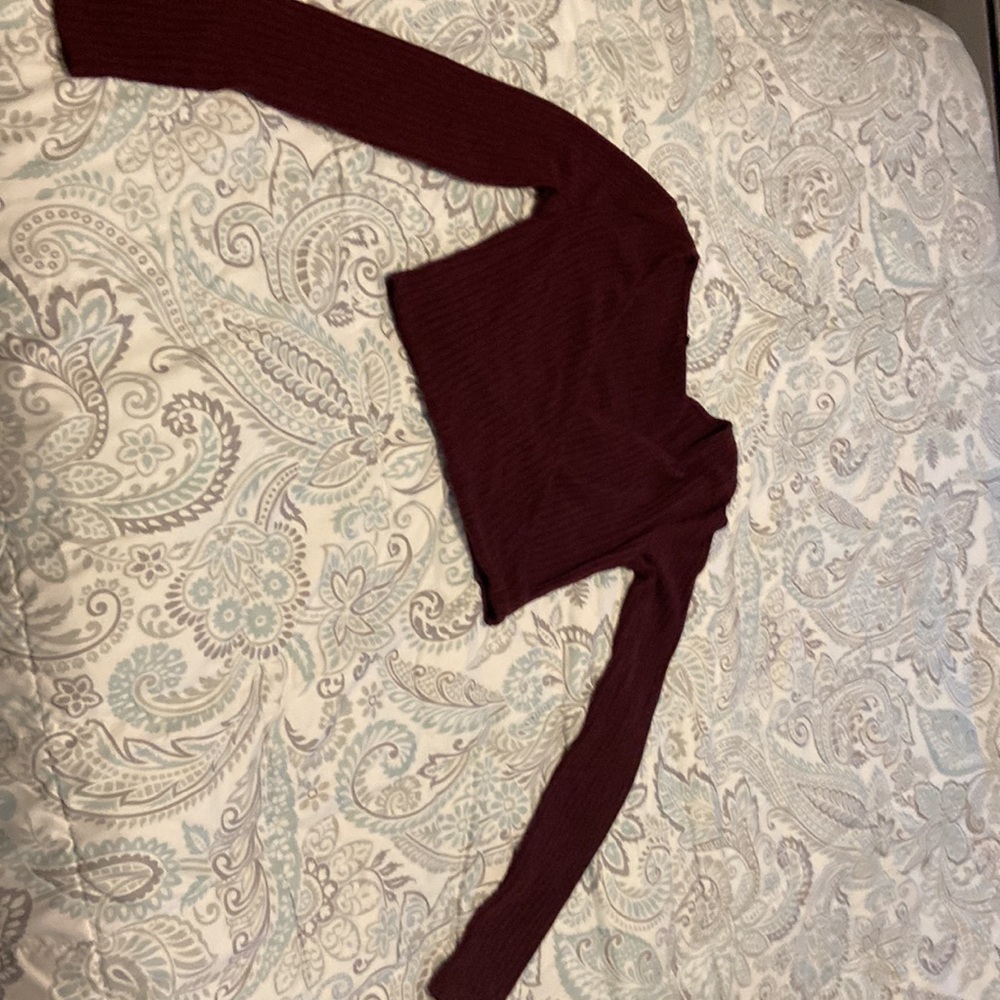 DEAL $$ Crop Tops XS 10 (TEN)Crop Tops DEAL $$ - Picture 11 of 12